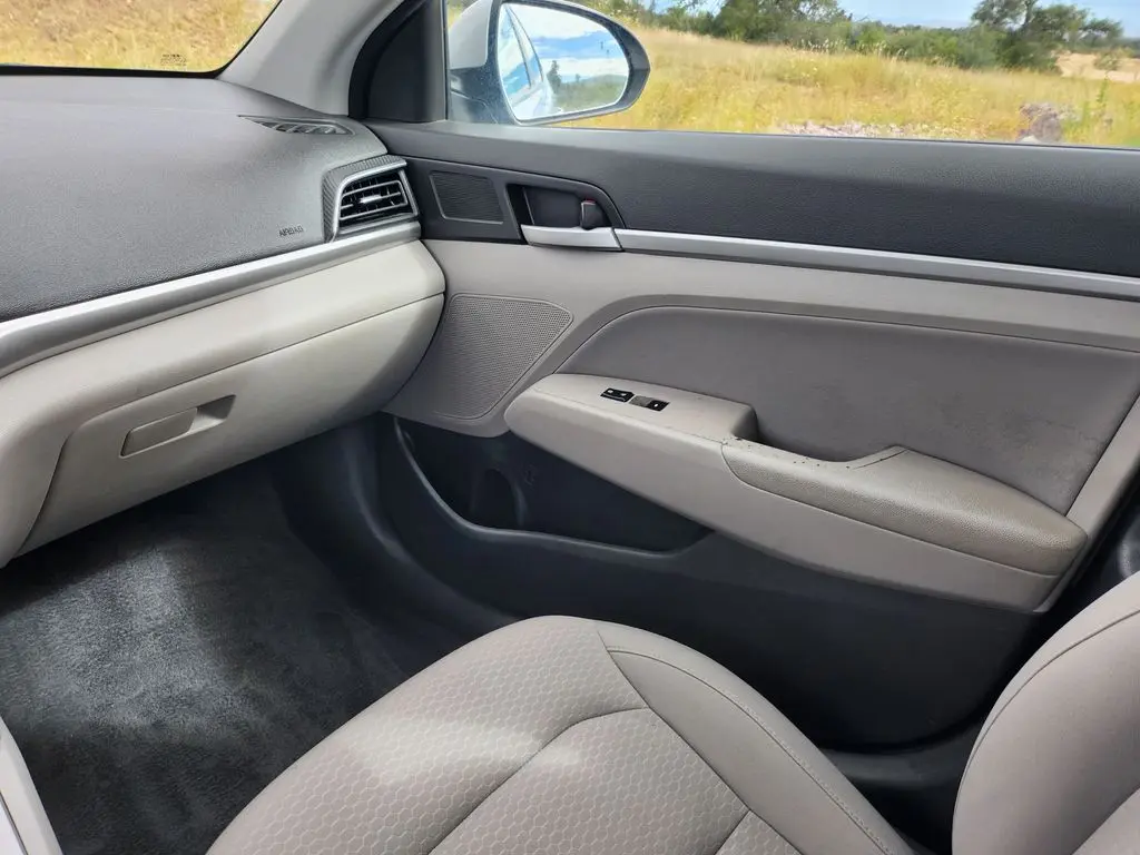 2019 Hyundai Elantra - $14,436