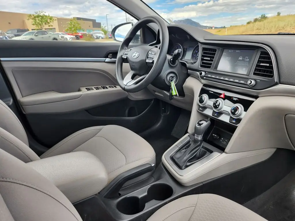 2019 Hyundai Elantra - $14,436