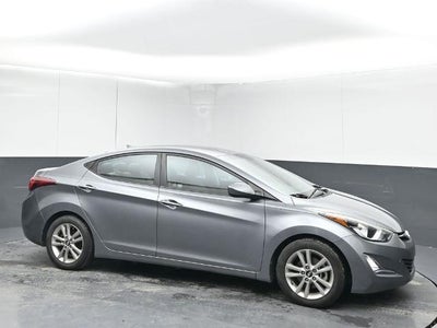 2016 Hyundai Elantra SE 4DR Sedan 6M