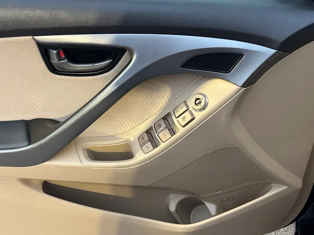 2013 Hyundai Elantra - $6,953