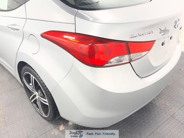 2013 Hyundai Elantra - $6,992