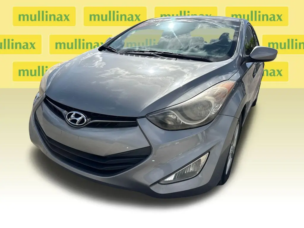 2013 Hyundai Elantra - $6,901