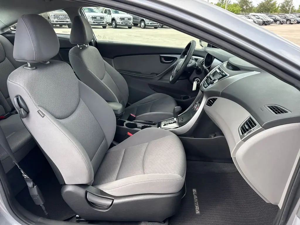 2013 Hyundai Elantra - $6,901
