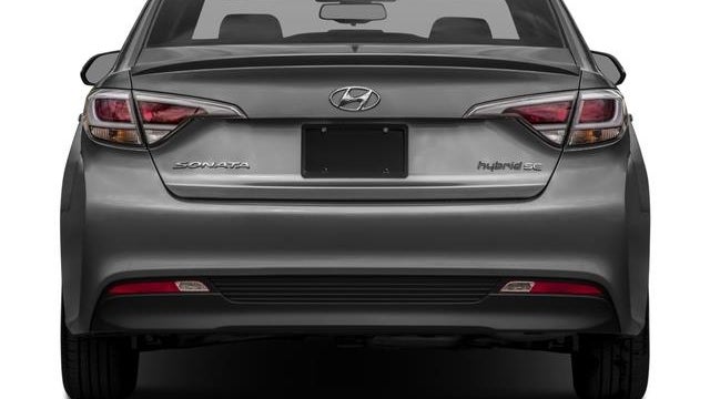2017 Hyundai SONATA Hybrid SE