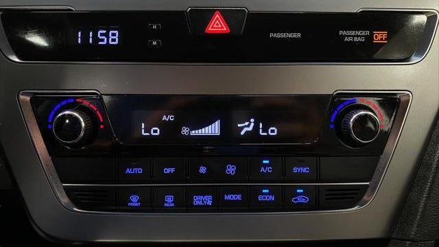 2016 Hyundai SONATA Hybrid SE