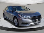 2017 SONATA Hybrid Thumbnail 4