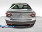 2016 SONATA Hybrid Thumbnail 3