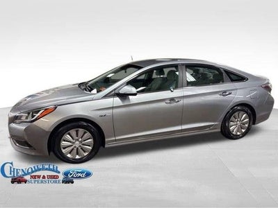 Photo of a 2016 Hyundai Sonata Hybrid SE 4DR Sedan for sale