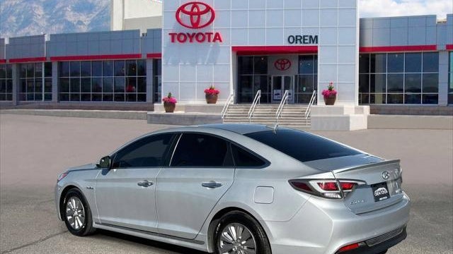 2016 Hyundai SONATA Hybrid SE