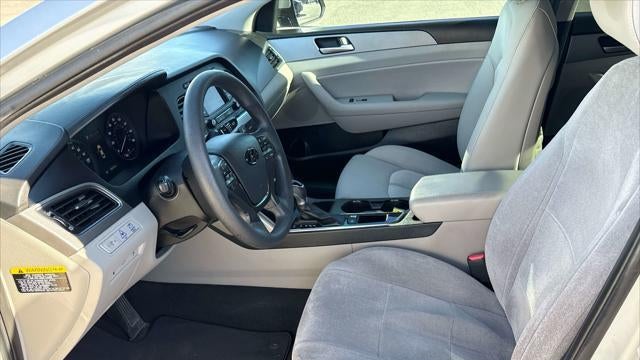 2016 Hyundai SONATA Hybrid SE