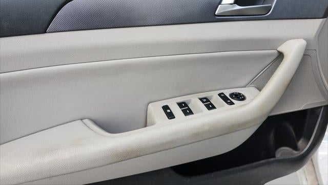 2019 Hyundai SONATA Hybrid SE