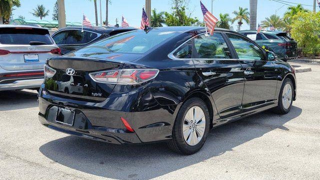2019 Hyundai SONATA Hybrid SE