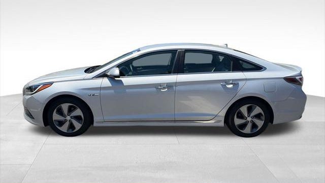 2017 Hyundai SONATA Hybrid Limited