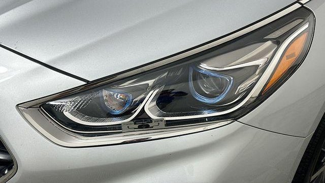 2019 Hyundai SONATA Hybrid Limited