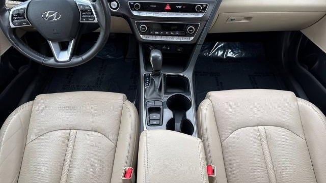 2019 Hyundai SONATA Hybrid Limited