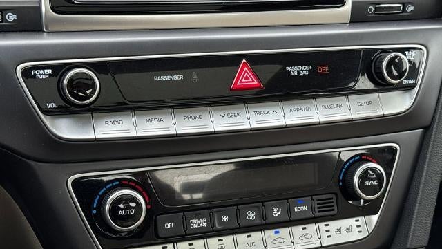 2019 Hyundai SONATA Hybrid Limited