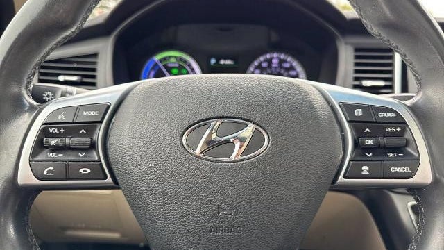2019 Hyundai SONATA Hybrid Limited