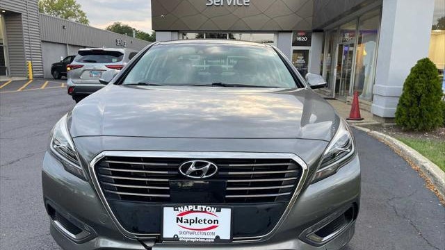 2017 Hyundai SONATA Hybrid Limited