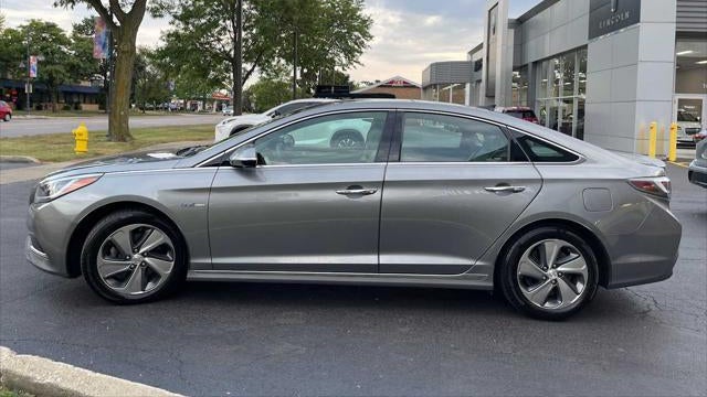 2017 Hyundai SONATA Hybrid Limited