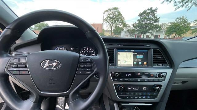 2017 Hyundai SONATA Hybrid Limited