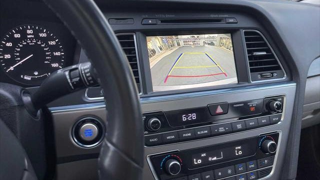 2017 Hyundai SONATA Hybrid Limited