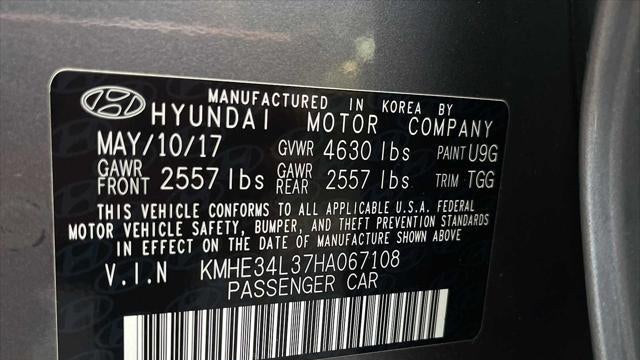 2017 Hyundai SONATA Hybrid Limited