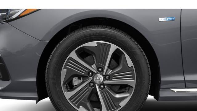 2018 Hyundai SONATA Hybrid Limited