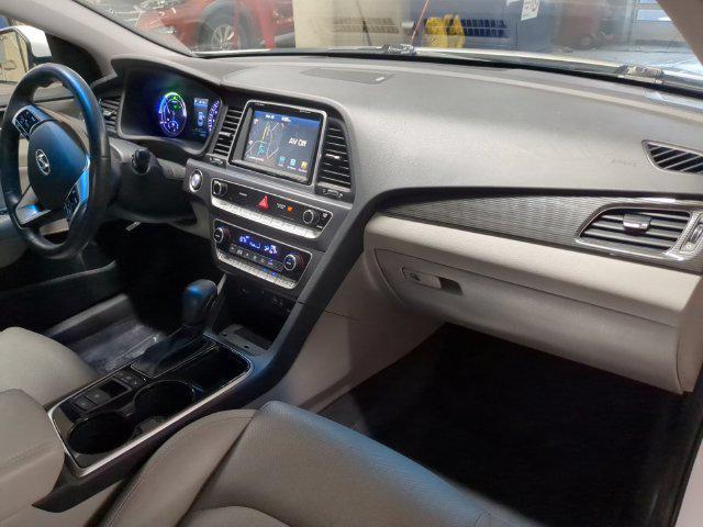 2019 Hyundai Sonata - $18,800