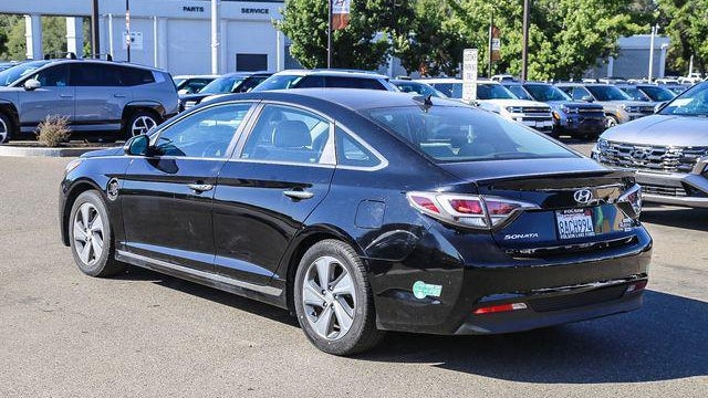 2016 Hyundai SONATA Plug-in Hybrid Limited