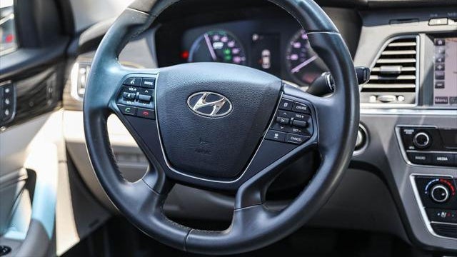 2017 Hyundai SONATA Plug-in Hybrid Limited