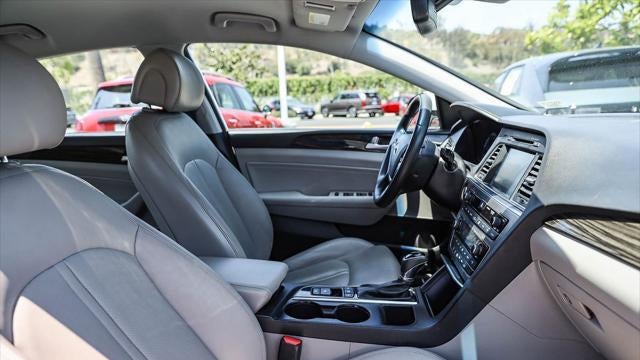 2017 Hyundai SONATA Plug-in Hybrid Limited