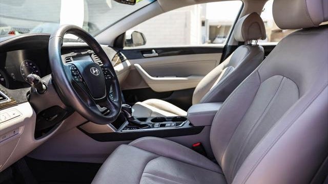 2017 Hyundai SONATA Plug-in Hybrid Limited
