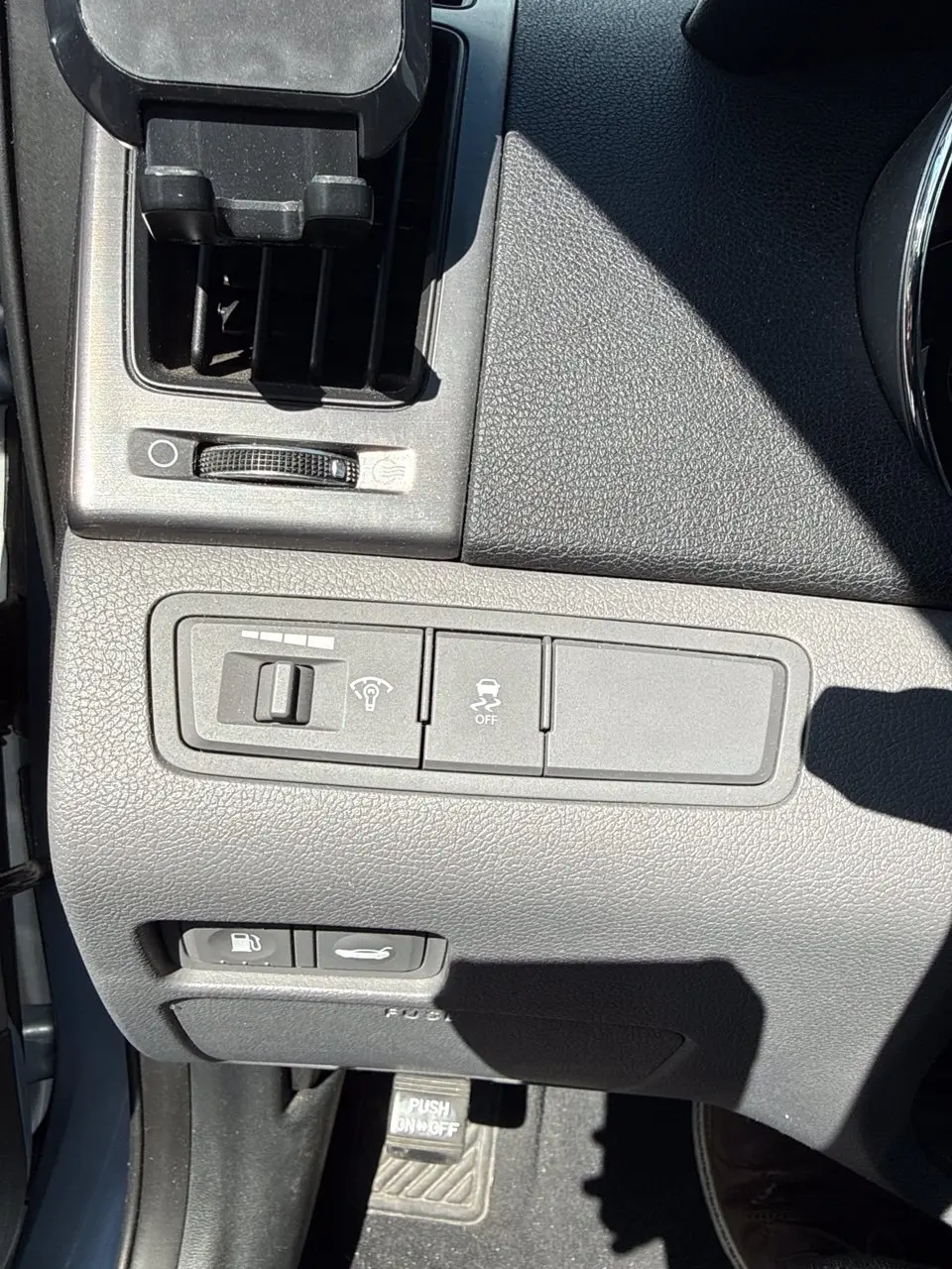2015 Hyundai Sonata - $8,799