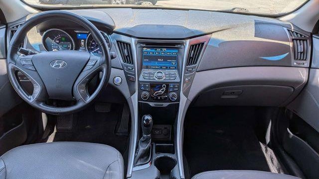 2015 Hyundai SONATA Hybrid Base