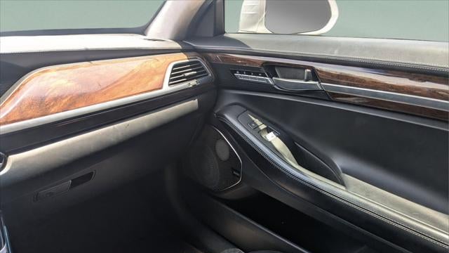 2018 Genesis G90 3.3T Premium