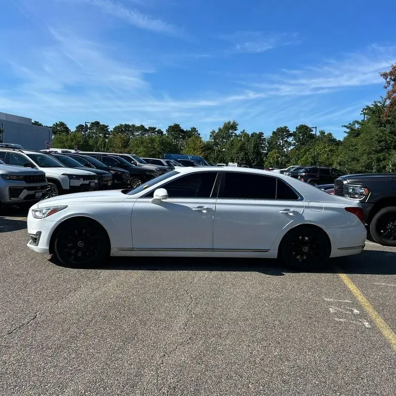 2017 Genesis G90 - $17,995