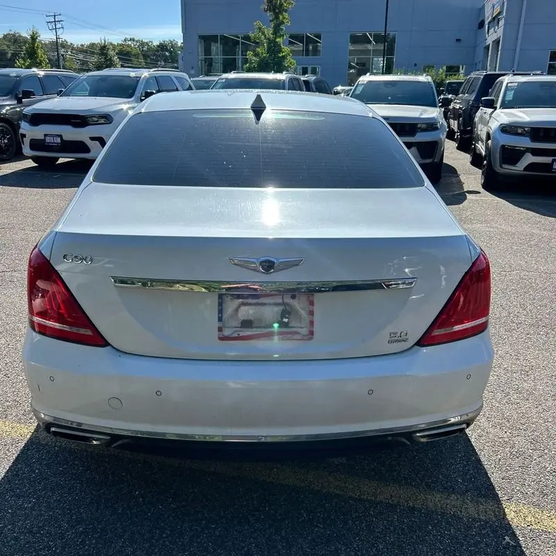 2017 Genesis G90 - $17,995