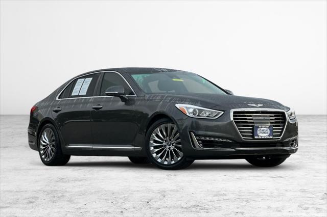 2018 Genesis G90 - $26,990