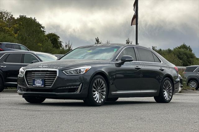 2018 Genesis G90 - $26,990