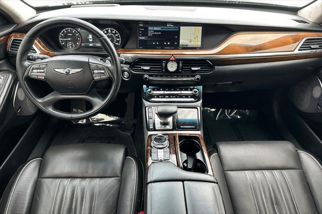 2018 Genesis G90 - $26,990