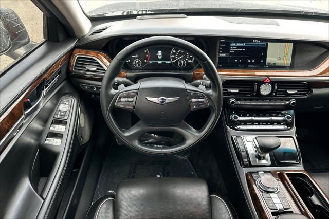 2018 Genesis G90 - $26,990