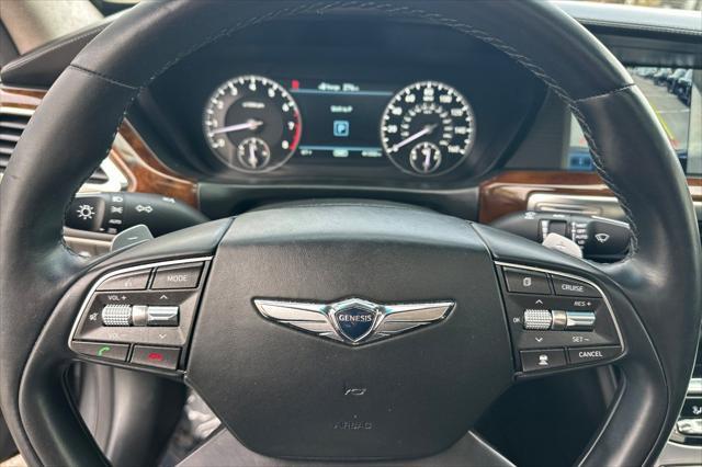 2018 Genesis G90 - $26,990