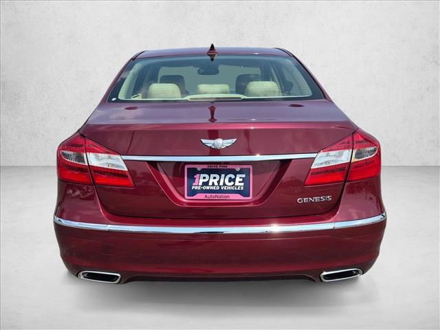 2013 Hyundai Genesis - $6,400