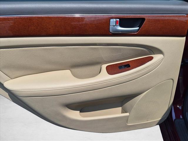 2013 Hyundai Genesis - $6,400