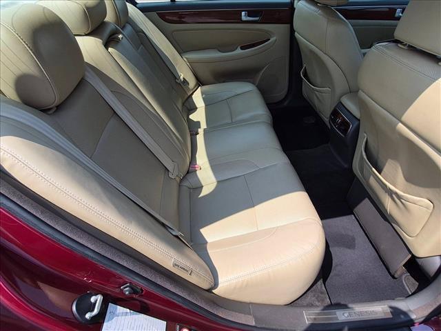2013 Hyundai Genesis - $6,400