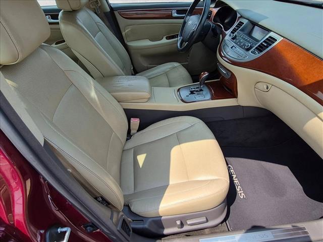 2013 Hyundai Genesis - $6,400