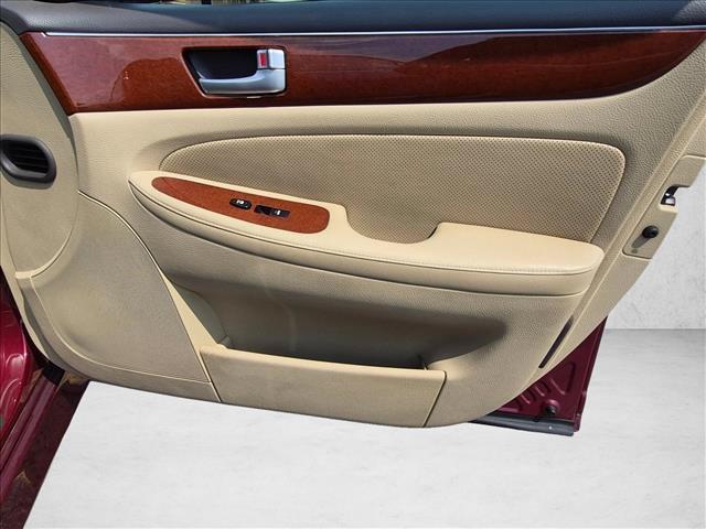 2013 Hyundai Genesis - $6,400