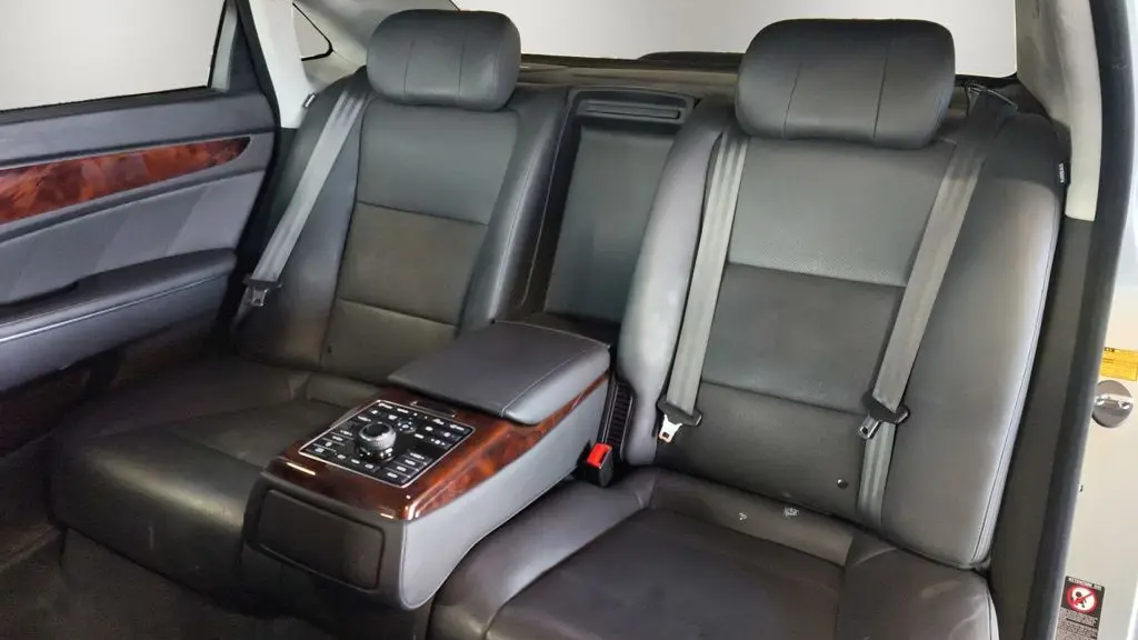 2015 Hyundai Equus Signature