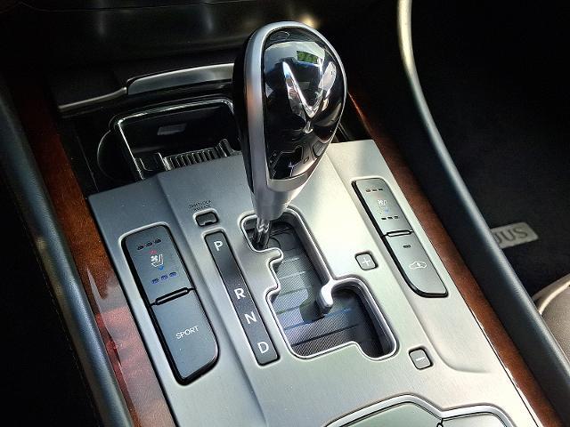 2013 Hyundai Equus - $7,695