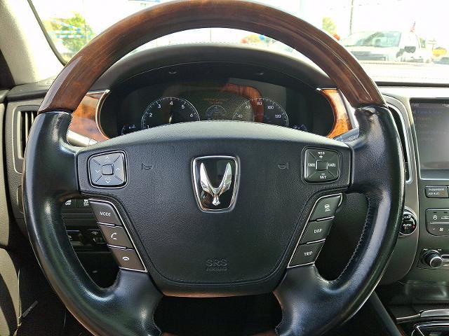 2013 Hyundai Equus - $7,695